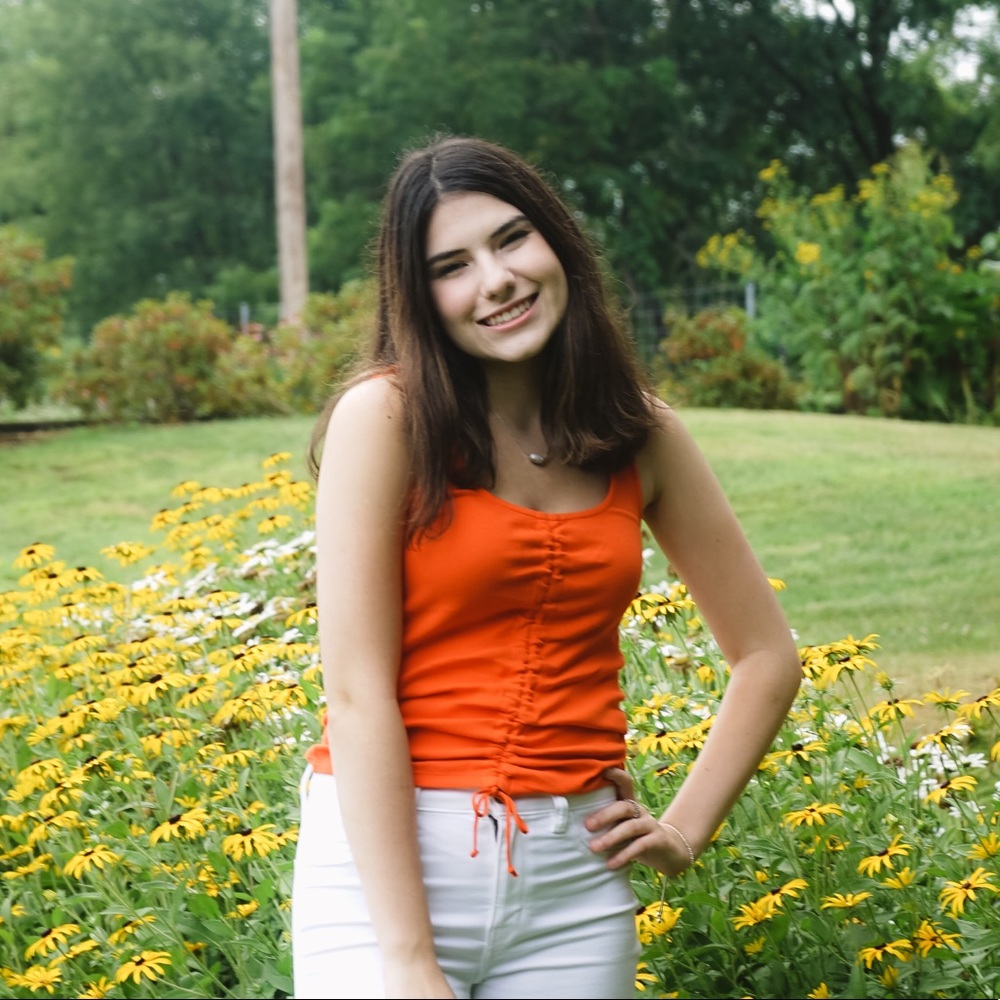 Meet your Posher, Hannah